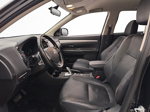 Mitsubishi Outlander 9 of 30