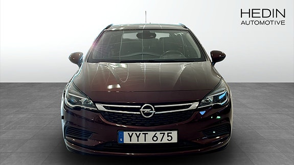 Opel Astra 8 of 11
