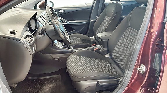 Opel Astra 9 of 11