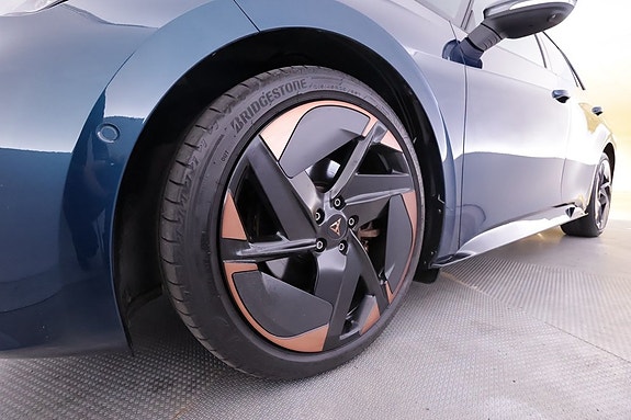 Cupra Born 12 of 17