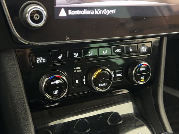 Skoda Superb 27 of 30