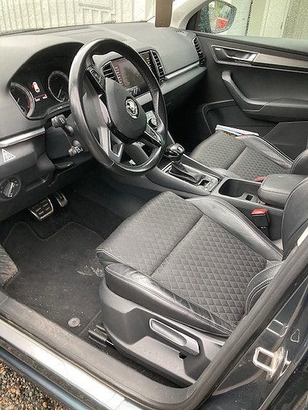 Skoda Karoq 2 of 4