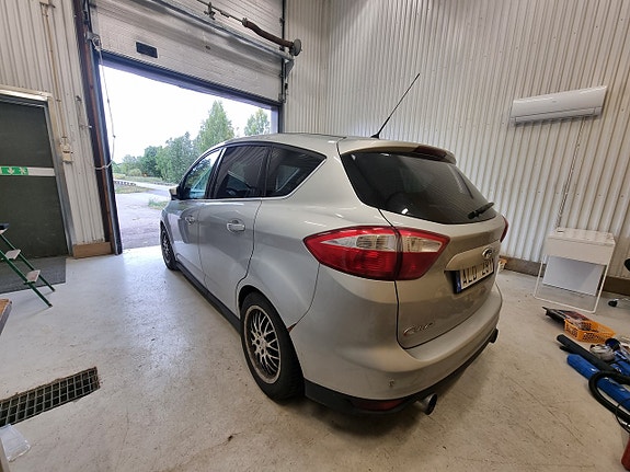 Ford C-Max 3 of 6
