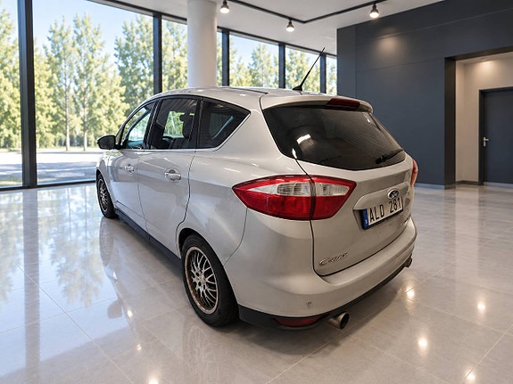 Ford C-Max 5 of 8