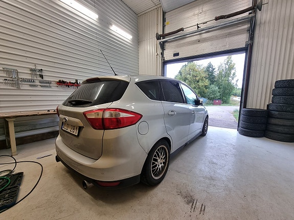 Ford C-Max 4 of 6