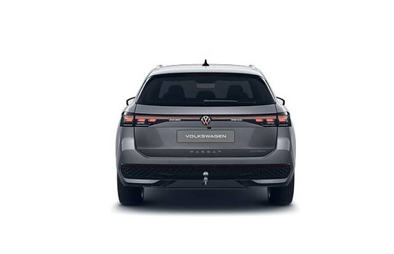 Volkswagen Passat 4 of 9