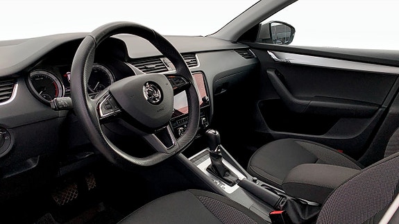 Skoda Octavia 7 of 16