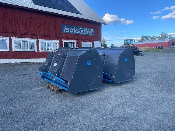 SE Equipment  Sandspridare 3,3 kubik OMG LEV - 26 4 of 6