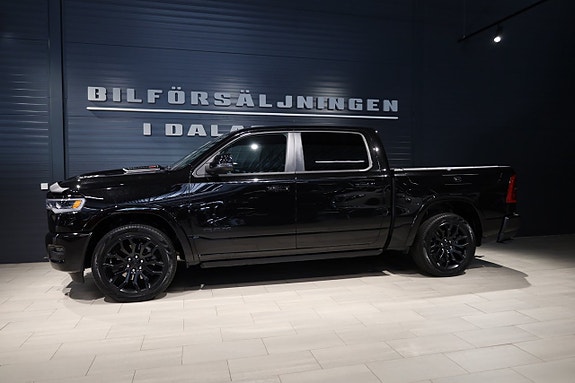 Dodge RAM 1500 3 of 24