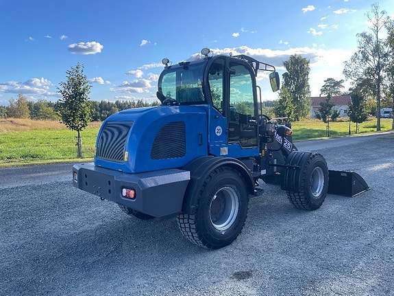 Lastmaskin HZM 825 C-Smörj, Snödäck, 30kmh 4 of 11