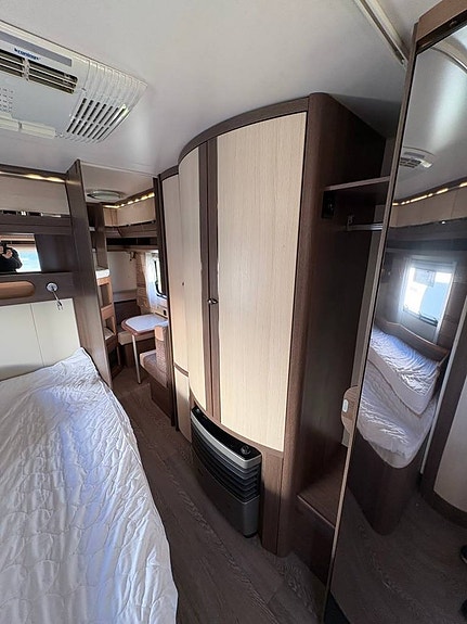 HOBBY 650 KFU PRESTIGE. AC/MOVER/GOLVVÄRME.2018 6 of 12