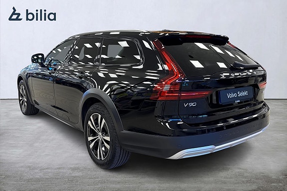 Volvo V90 Cross Country 2 of 22