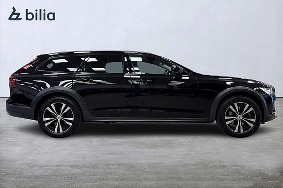 Volvo V90 Cross Country 18 of 22