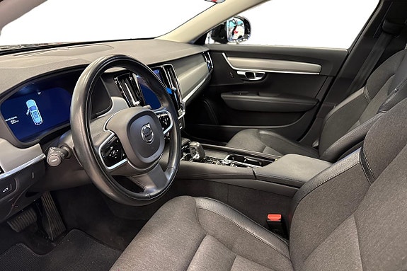 Volvo V90 Cross Country 14 of 22