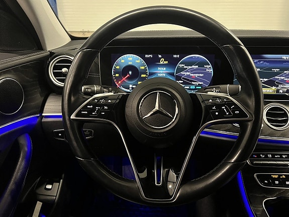Mercedes-Benz E220 10 of 25