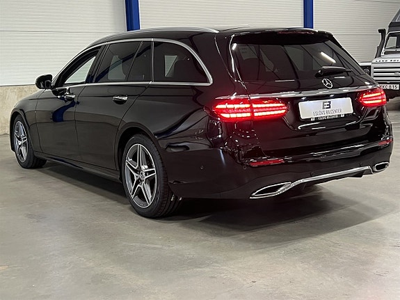 Mercedes-Benz E220 5 of 25
