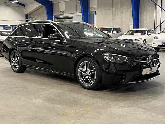 Mercedes-Benz E220 2 of 25