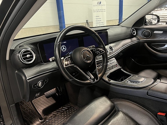 Mercedes-Benz E220 9 of 25