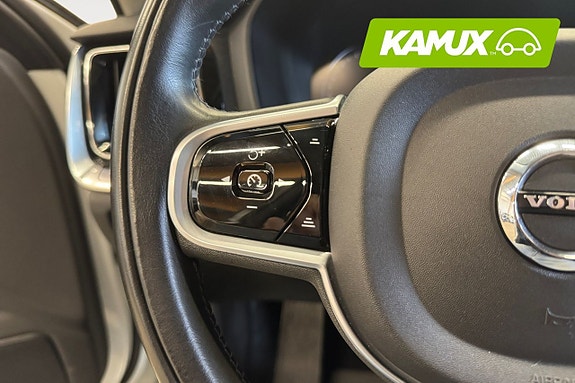 Volvo V60 Cross Country 22 of 23