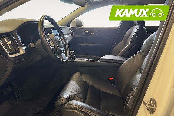 Volvo V60 Cross Country 9 of 23