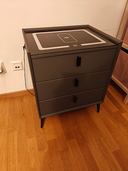 Product image 1 of 2