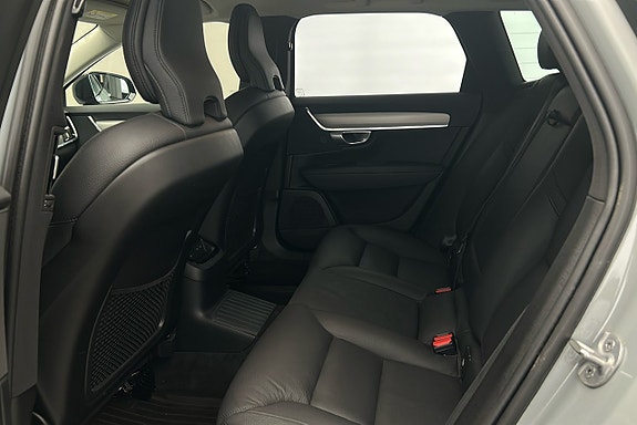 Volvo V90 13 of 29