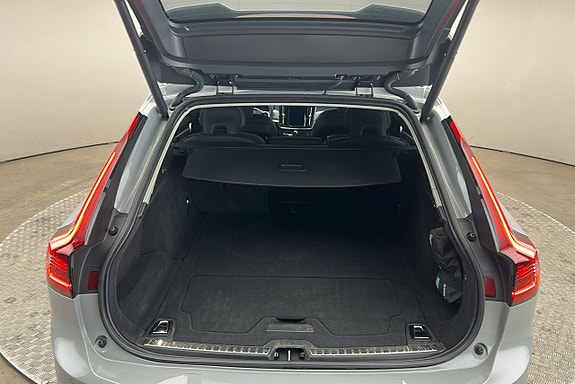 Volvo V90 14 of 29