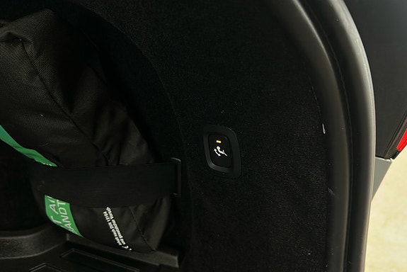 Volvo V90 16 of 29