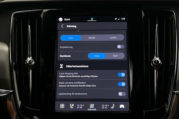 Volvo V90 23 of 29