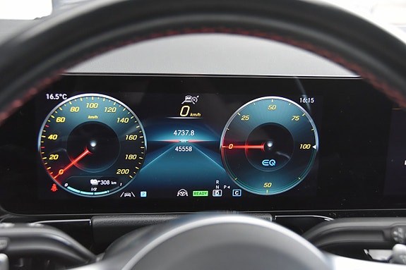 Mercedes-Benz EQA250 15 of 18