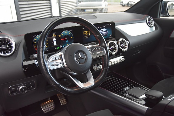 Mercedes-Benz EQA250 13 of 18