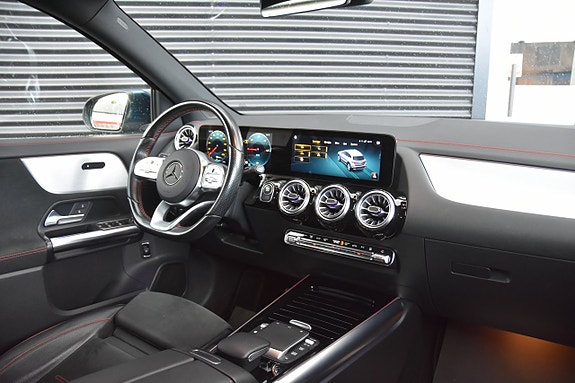 Mercedes-Benz EQA250 12 of 18