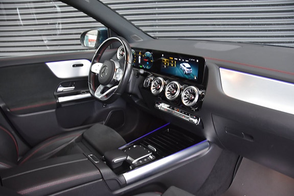 Mercedes-Benz EQA250 9 of 18