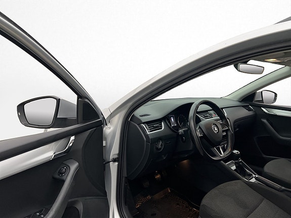Skoda Octavia 10 of 28
