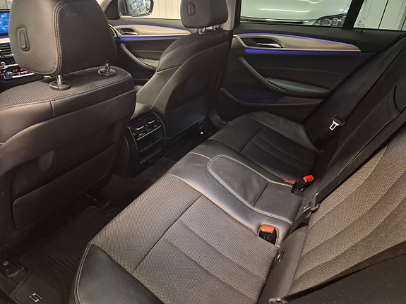 BMW 520d 10 of 16