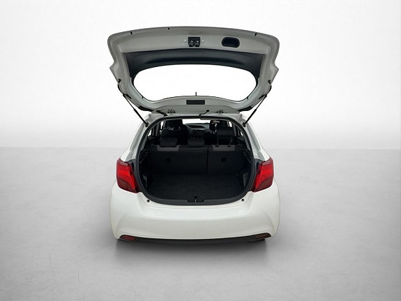 Toyota Yaris 28 of 30