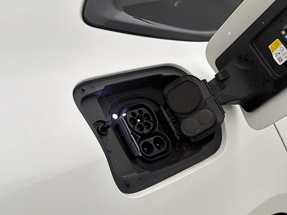 BMW i4 30 of 30