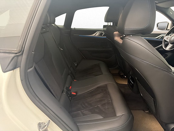 BMW i4 27 of 30