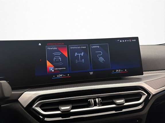 BMW i4 23 of 30