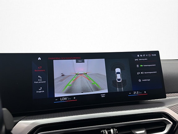 BMW i4 17 of 30