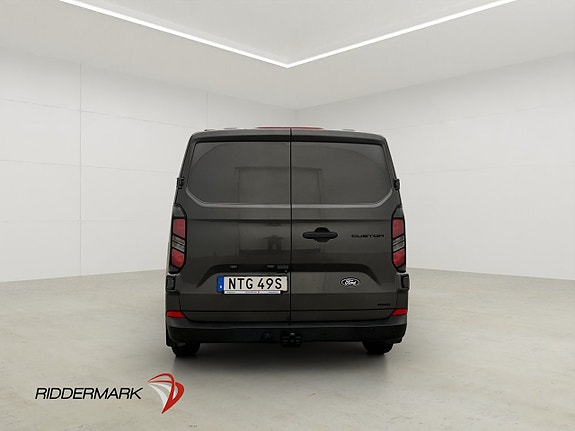 Ford Transit Custom 8 of 30