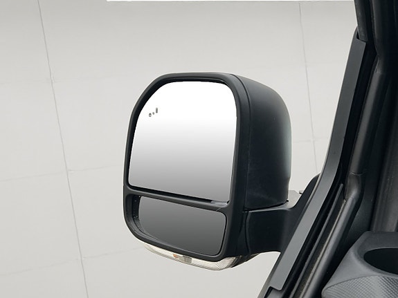 Ford Transit Custom 10 of 30