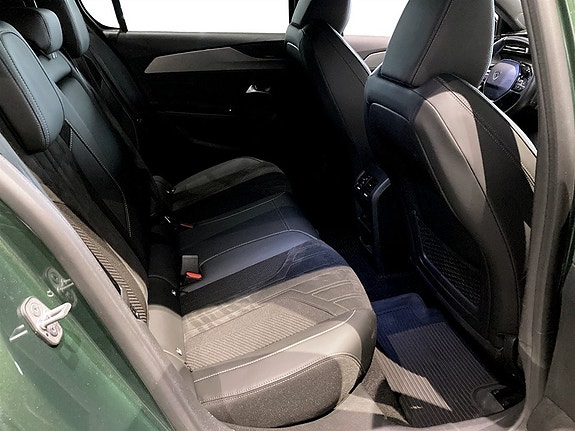 Peugeot 308 14 of 17