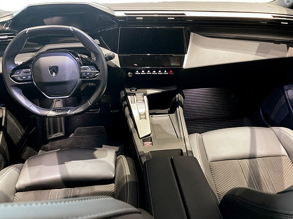 Peugeot 308 7 of 17