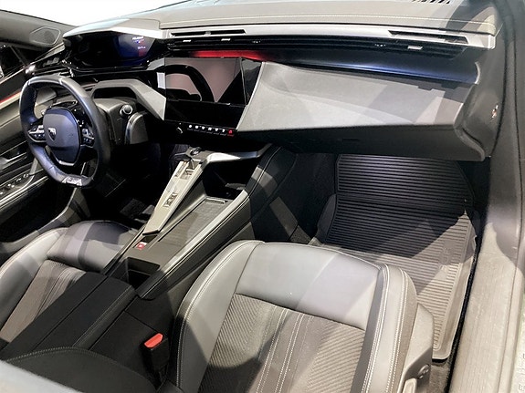 Peugeot 308 13 of 17