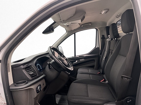 Ford Transit Custom 16 of 30