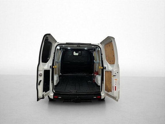 Ford Transit Custom 13 of 30
