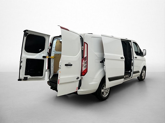Ford Transit Custom 11 of 30