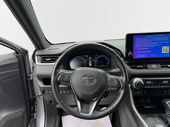 Toyota RAV4 10 of 11
