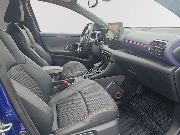 Toyota Yaris 6 of 10